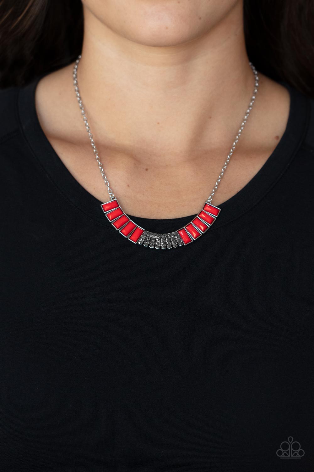 Coupe de MANE Red Necklace