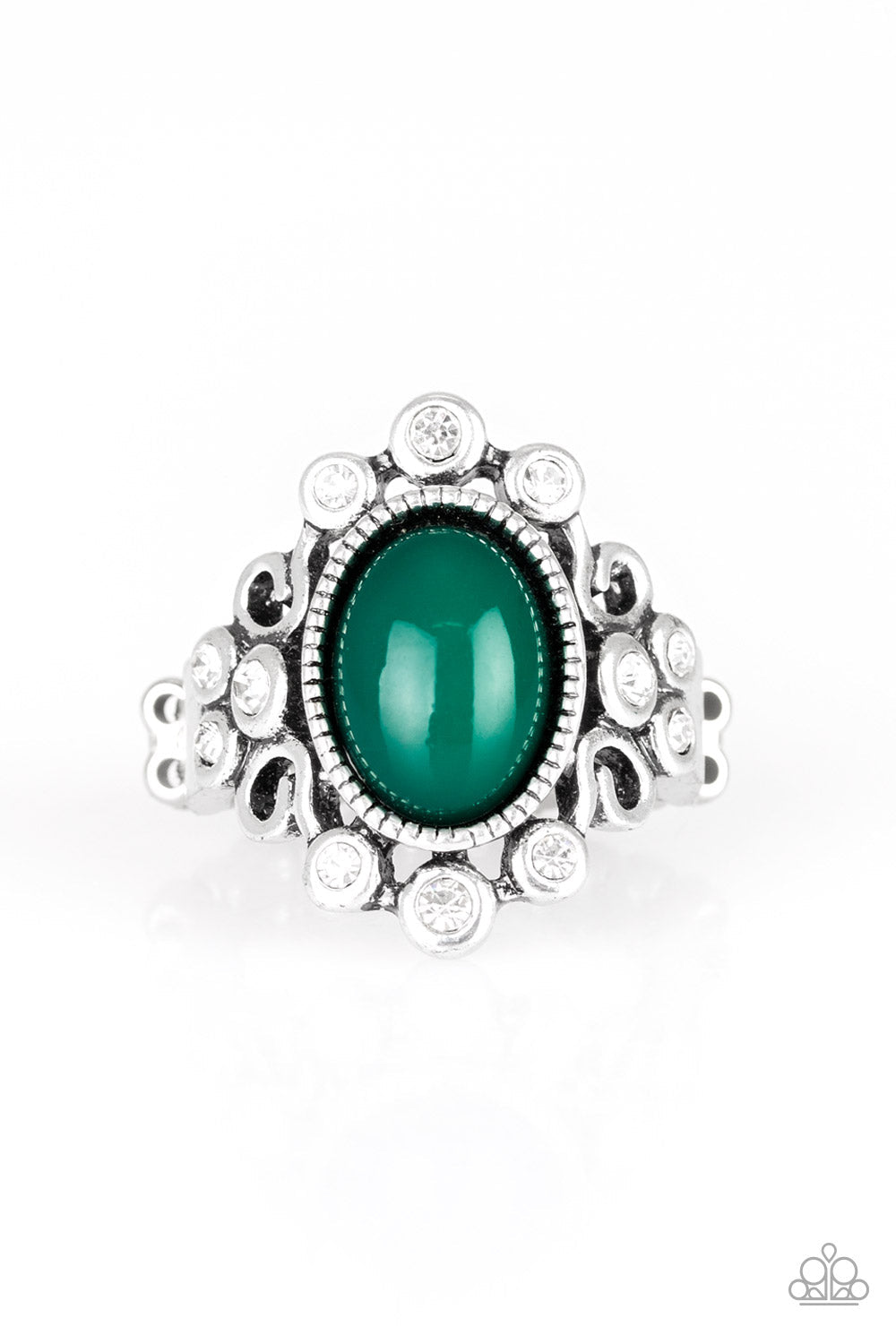 Noticeably Notable Green Ring