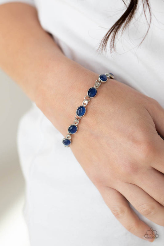 Blissfully Beaming Blue Bracelet (Clasp)