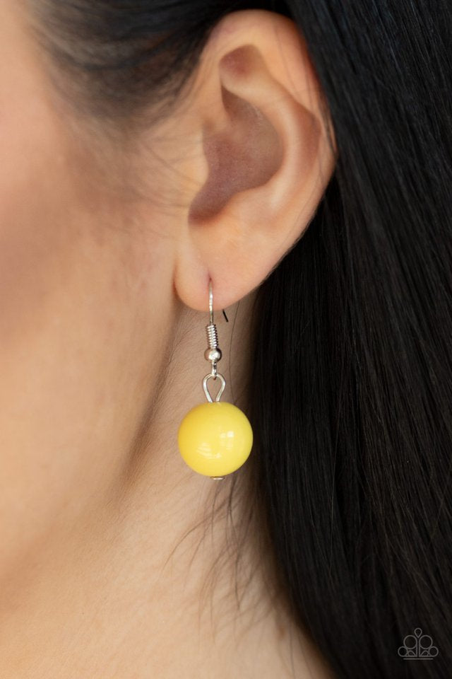 Prismatic Sheen Yellow Necklace