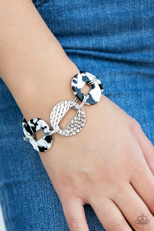 Retro Recharge White Bracelet (Clasp)