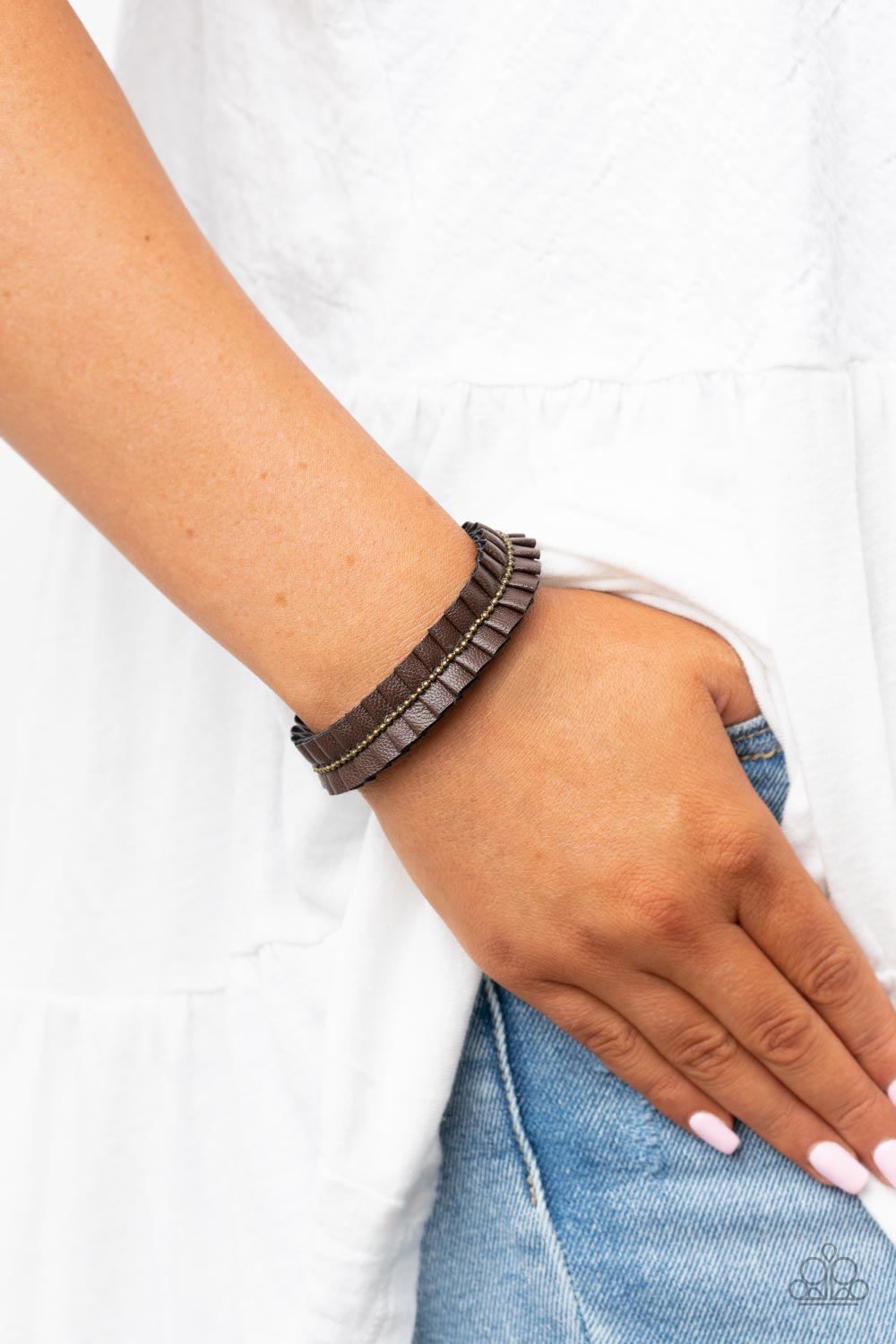 Hard To PLEATS Urban Brass Bracelet (Pull Cord)