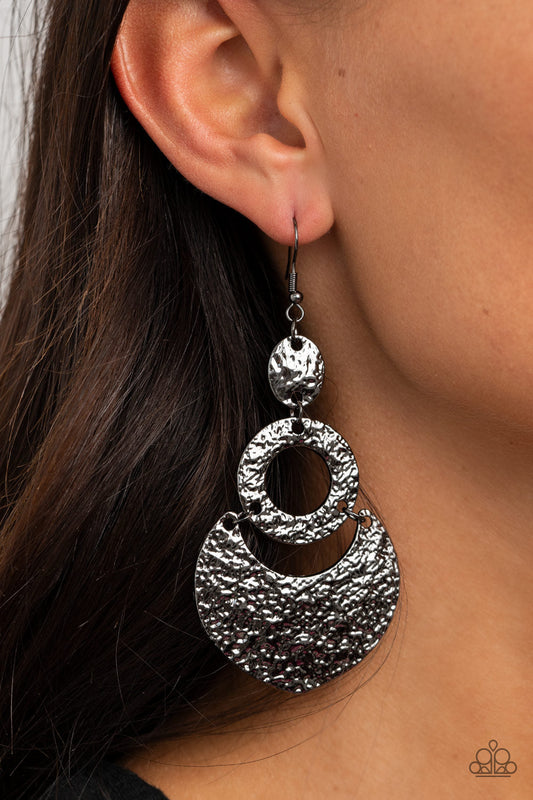 Shimmer Suite Black Earrings